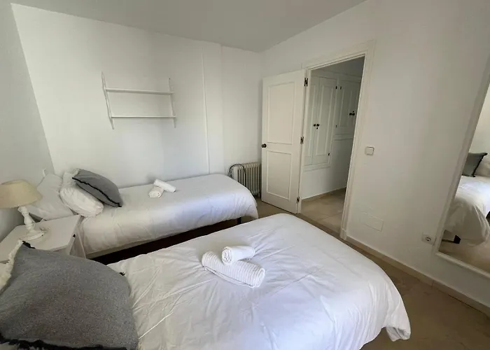 Apartment - Playa - En Urbanizacion Privada Cerca Del Mar Da5 *