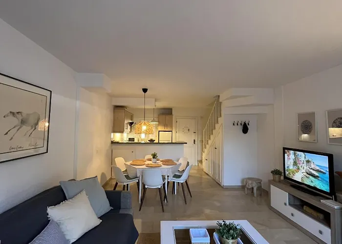 - Playa - En Urbanizacion Privada Cerca Del Mar Da5 * Estepona